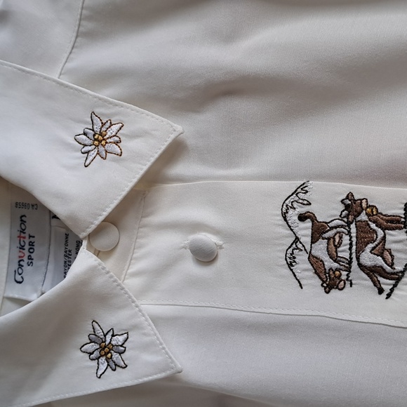 Size L 1990s Vintage Blouse - Fun Embroidered white button down - Cow embroidery - Picture 5 of 12